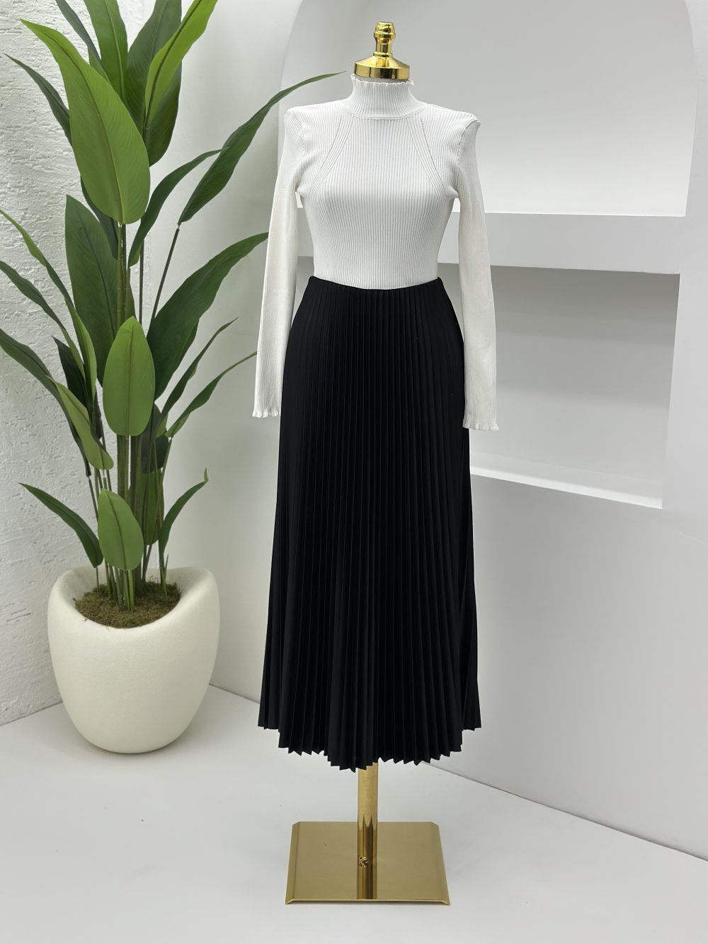 Deri Görünümlü  Siyah