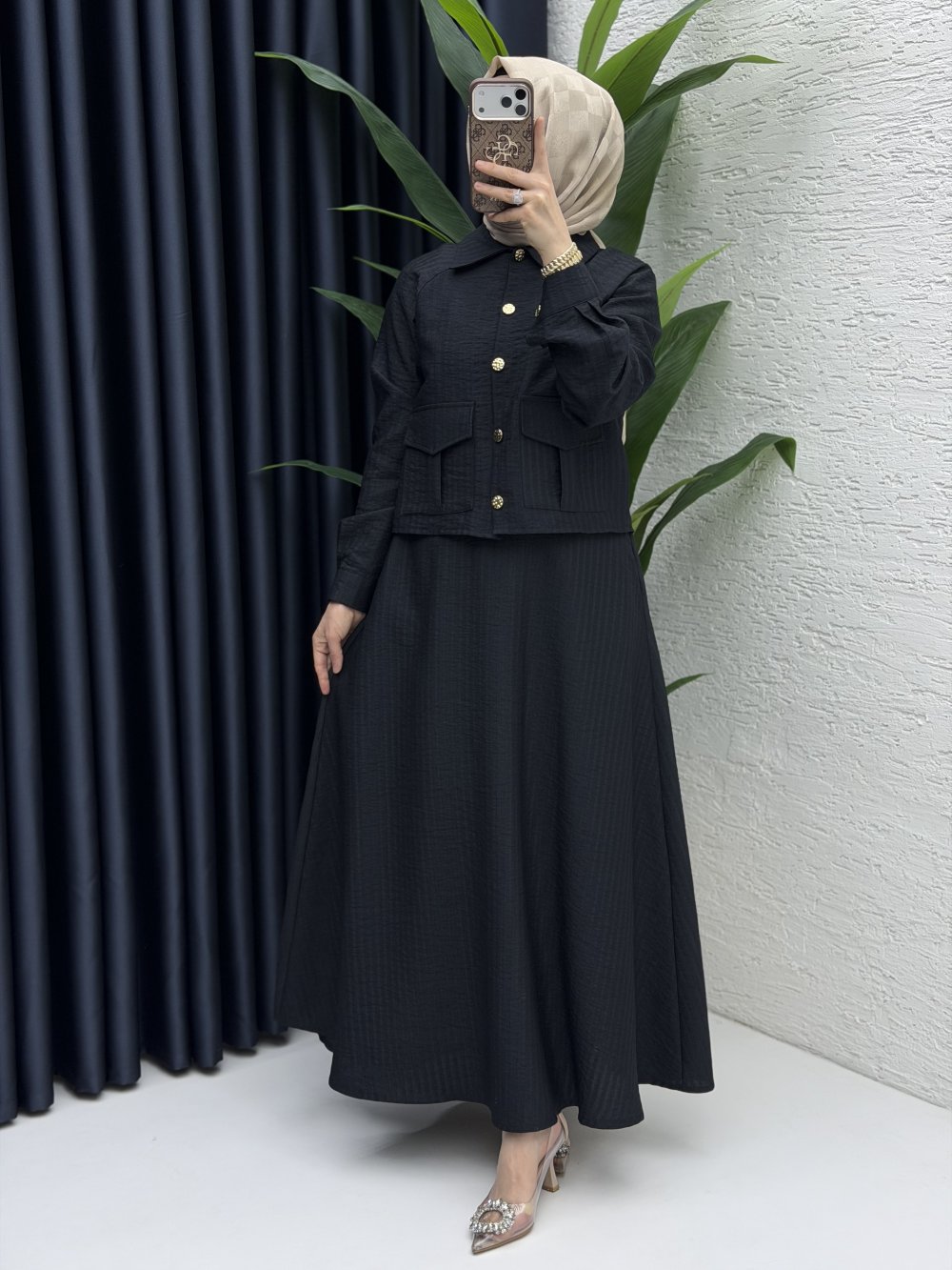 Laya Etekli Takım Tesettür Giyim  Siyah