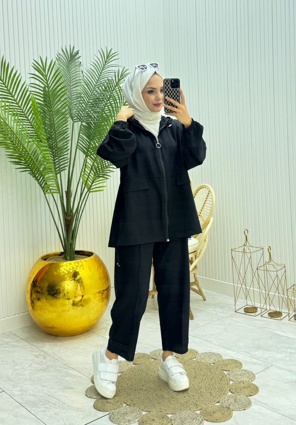 Tuğra Takım  Siyah Siyah