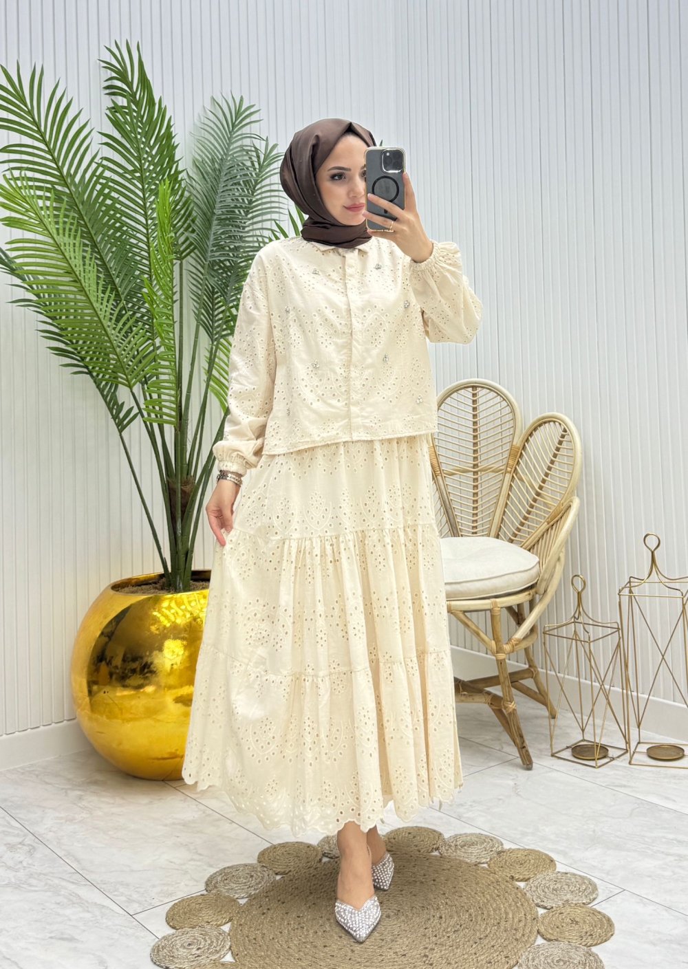 Magnolya Etekli Takım Taş Taş